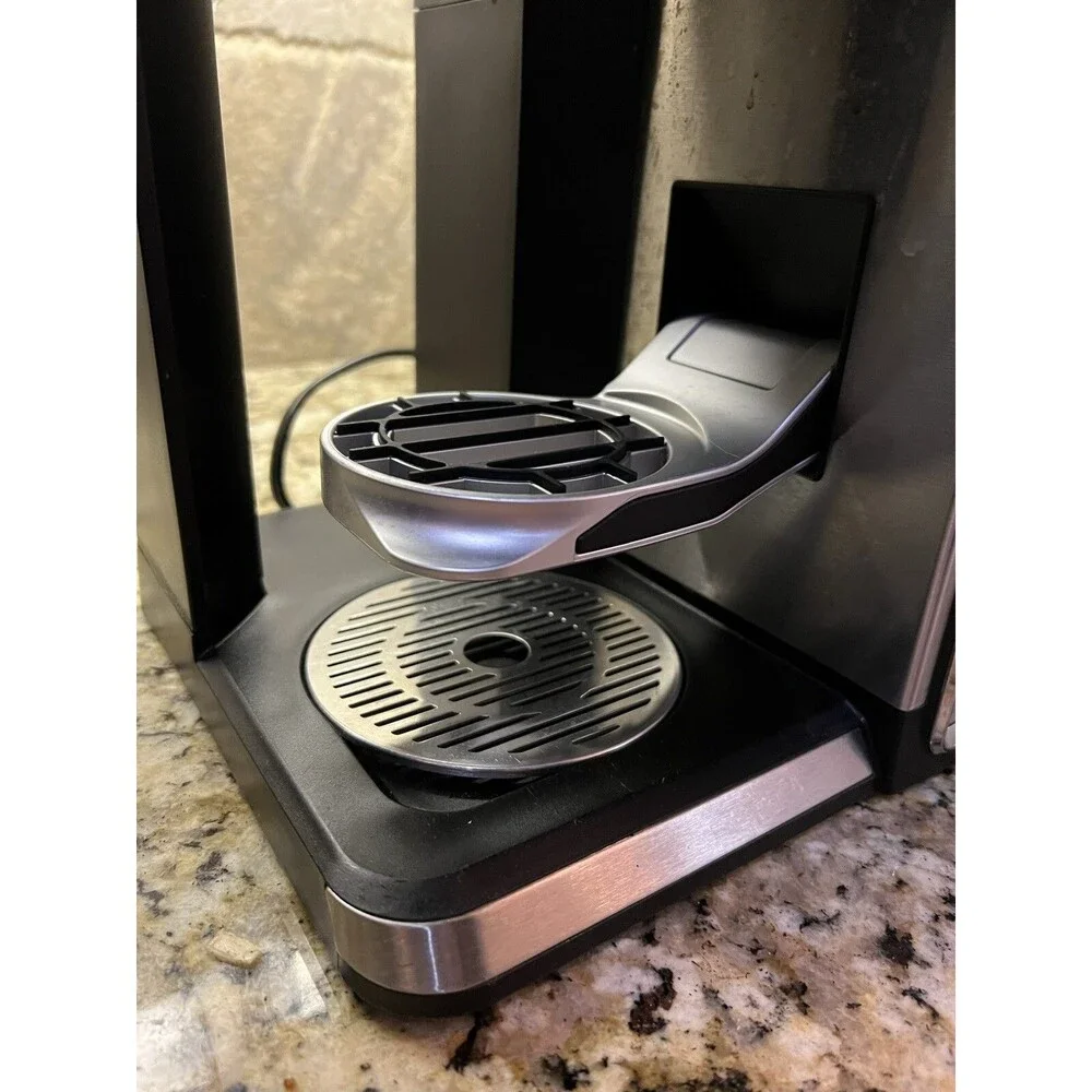 Ninja CF110 Single Serve POD Free Coffee Bar Hot And Iced Coffee Auto IQ Frother